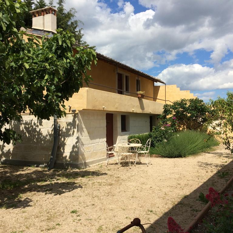 Mas Moineau Bed & Breakfast Mézoargues Exterior foto